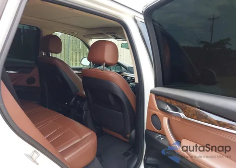 2014 BMW X5 xDrive35I z USA, uszkodzony, nr VIN 5UXKR0C56E0K48524